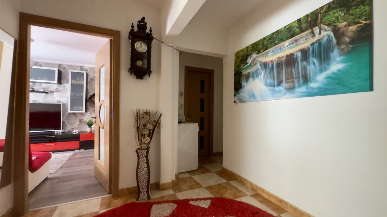 Apartament 4 camere, etaj intermediar, zona CET – ideal pentru familie — fotografie a proprietății 6