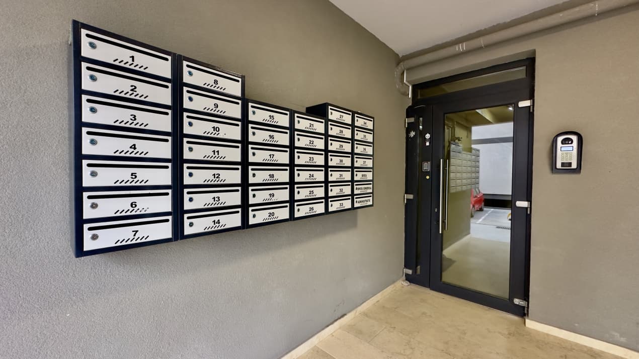 Apartament 2 camere | Mamaia Nord - la 200m de Lidl | terasa superba de 38 mp — fotografie a proprietății 9